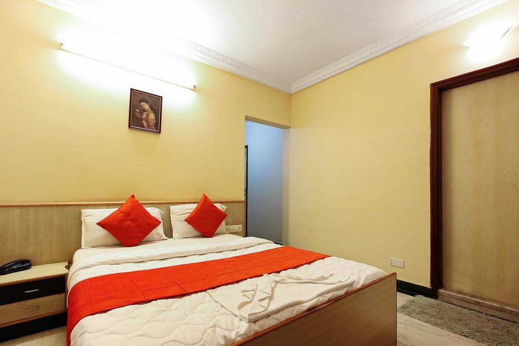 Oyo 4606 Hotel Maple Green Suites Bangalore Room photo