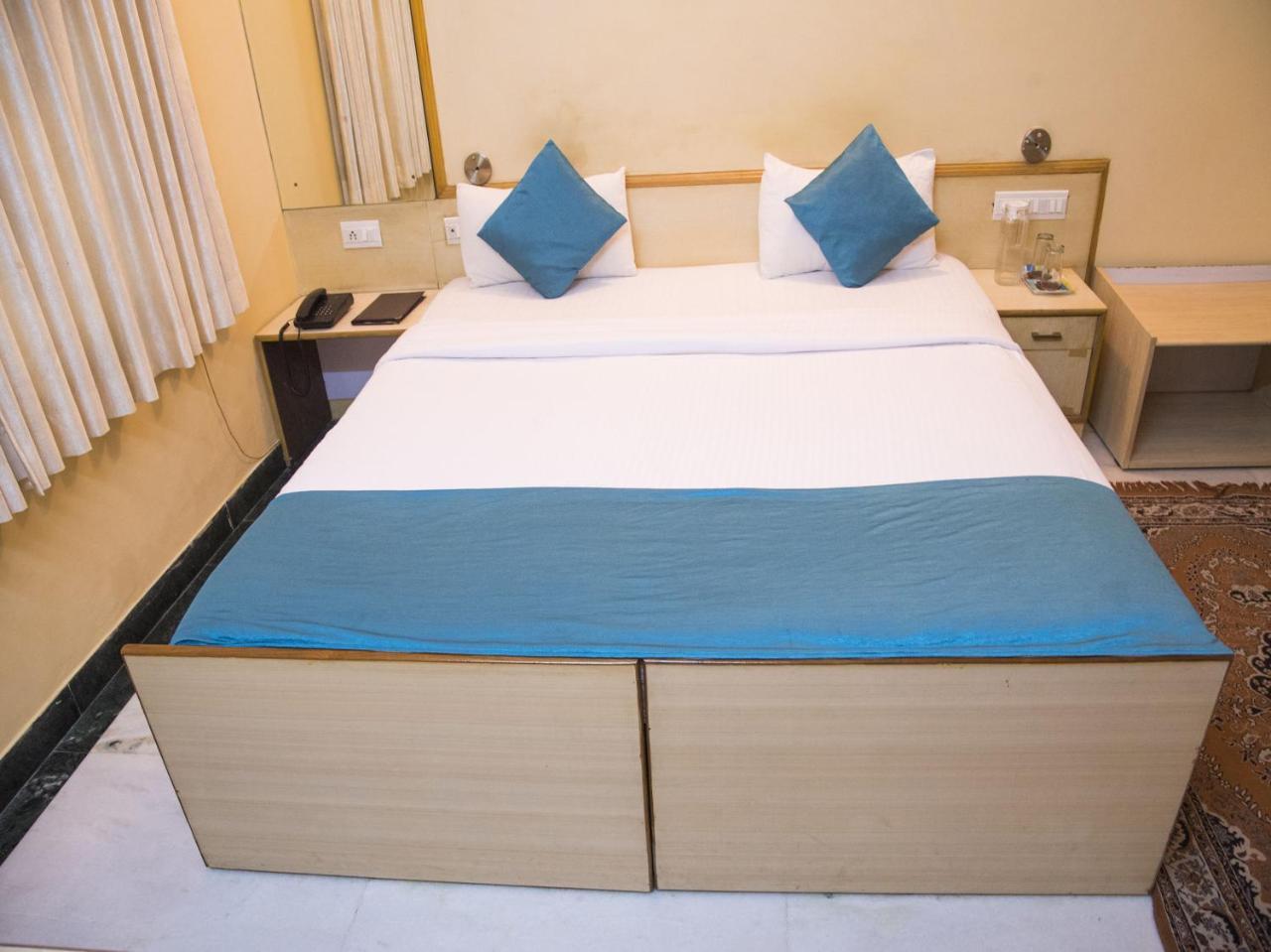 Oyo 4606 Hotel Maple Green Suites Bangalore Exterior photo